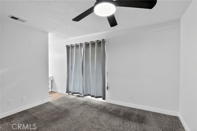 Detail Gallery Image 10 of 15 For 15798 Bleriot, Hesperia,  CA 92345 - 2 Beds | 2 Baths