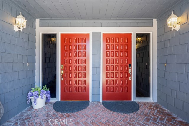 Detail Gallery Image 3 of 41 For 222 20th, Newport Beach,  CA 92663 - 3 Beds | 2 Baths