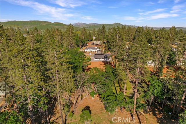 5785 Fickett Lane, Paradise CA: https://media.crmls.org/medias/482b3fe8-8eb9-42ce-9b83-ac400ff3d1e7.jpg