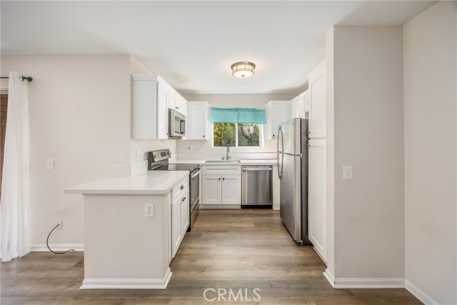 Detail Gallery Image 13 of 42 For 2500 San Gabriel #202,  Corona,  CA 92882 - 1 Beds | 1 Baths