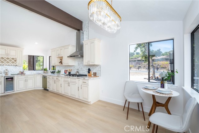 16066 Rancho Verde Circle, Riverside CA: https://media.crmls.org/medias/482bef20-91d2-45cb-9d16-6537eaa19c11.jpg