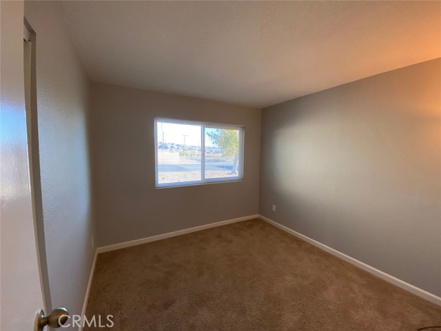 Detail Gallery Image 11 of 28 For 1544 Armory Rd, Barstow,  CA 92311 - 3 Beds | 2 Baths
