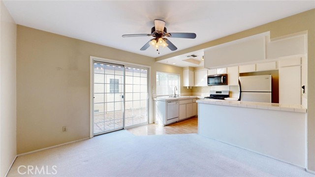 Detail Gallery Image 14 of 40 For 1077 Santo Antonio Dr #68,  Colton,  CA 92324 - 2 Beds | 1/1 Baths