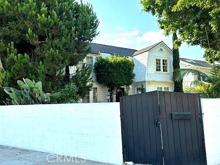 Detail Gallery Image 11 of 11 For 738 S Norton Ave, Los Angeles,  CA 90005 - 3 Beds | 2/1 Baths