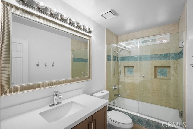 Detail Gallery Image 12 of 20 For 201 La Costa Ct, Costa Mesa,  CA 92627 - 4 Beds | 3 Baths