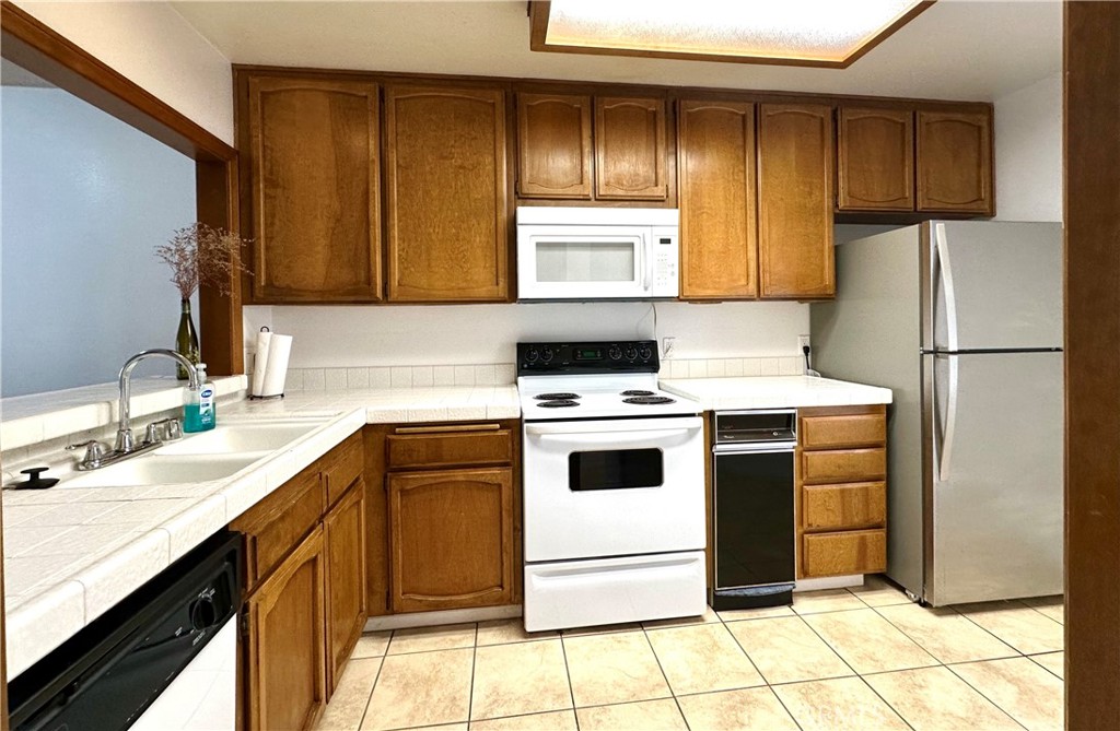 3525 Lebon Drive - photo 8