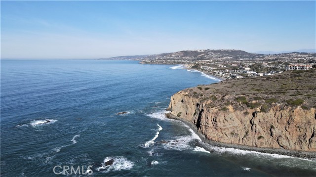 24961 Beachwalk Way, Dana Point CA: https://media.crmls.org/medias/482e32c7-1c59-408a-95f6-46793cec2624.jpg