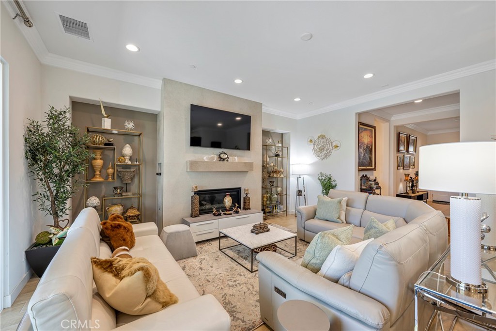 MLS #CV25188068 image #24