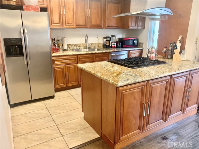 515 Meyer Lane, Redondo Beach, California 90278, 2 Bedrooms Bedrooms, ,1 BathroomBathrooms,Residential,Sold,Meyer,PW21191268