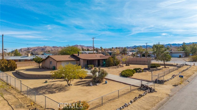 Detail Gallery Image 1 of 34 For 7453 Victoria Ave, Yucca Valley,  CA 92284 - 2 Beds | 2 Baths