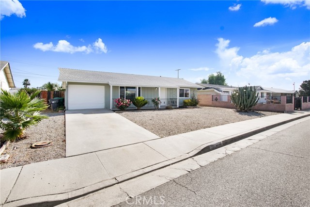26220 Falsterbor Drive, Menifee CA: https://media.crmls.org/medias/48308af1-f4e9-4123-b00e-8fe12997aa60.jpg