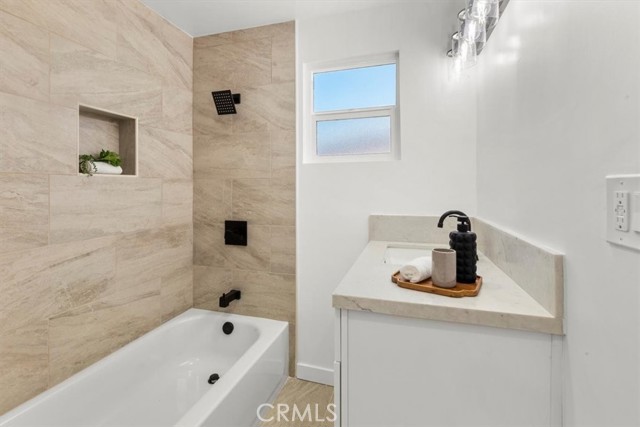 16317 Benwick Street, La Puente CA: https://media.crmls.org/medias/4831d415-1305-47b0-930c-ef38b9d177f8.jpg