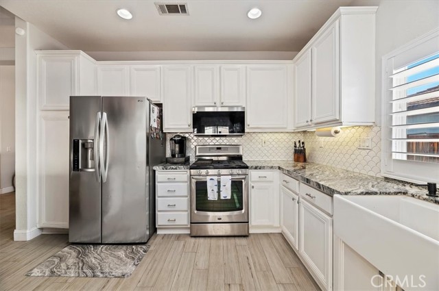 Detail Gallery Image 15 of 40 For 21834 Heliotrope Ln, Wildomar,  CA 92595 - 4 Beds | 3 Baths