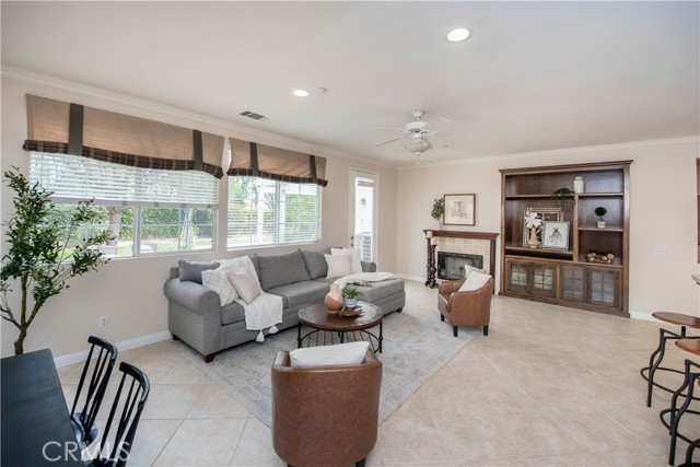 Detail Gallery Image 14 of 46 For 4285 Gardendale Ct, Riverside,  CA 92505 - 4 Beds | 2/1 Baths