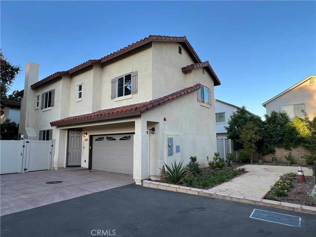 24765 Valley Street, Newhall, CA 91321