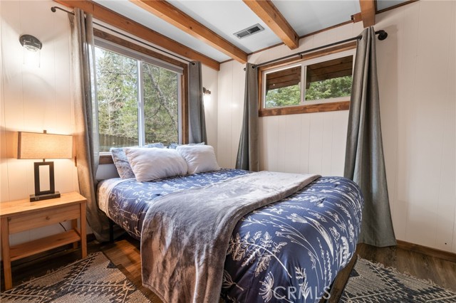 Detail Gallery Image 14 of 22 For 864 Elm St, Big Bear Lake,  CA 92315 - 1 Beds | 1 Baths