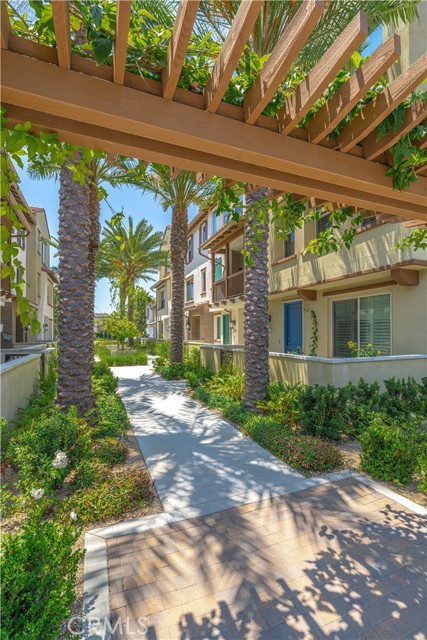 19209 Tideline Court, Huntington Beach CA: https://media.crmls.org/medias/48333af6-4ad5-4050-8d95-844dff945dc4.jpg