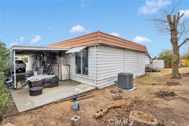 2494 Main Street, Barstow CA: https://media.crmls.org/medias/483353fb-0b89-4703-ad6c-08f5f0a9cc89.jpg