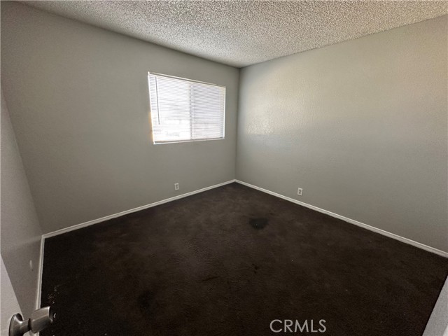 Detail Gallery Image 18 of 20 For 349 N Eucalyptus Ave, Rialto,  CA 92376 - 4 Beds | 2/1 Baths
