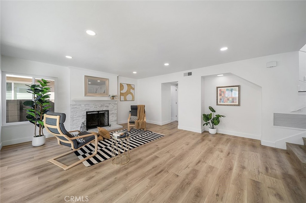 4834563f 51f5 4b2a 82b1 8d145802a64d