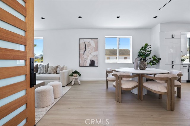 309 8th Street, Huntington Beach CA: https://media.crmls.org/medias/48346be1-dd15-462d-9357-1720738baf05.jpg