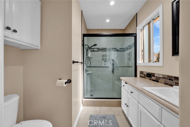 5514 Bellflower Blvd, Lakewood CA: https://media.crmls.org/medias/4835da50-f0db-470d-a8d5-7f47e811b403.jpg