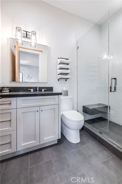 4365 Kraft Avenue, Studio City CA: https://media.crmls.org/medias/48369599-8877-4a16-90f4-ed28f31c7435.jpg
