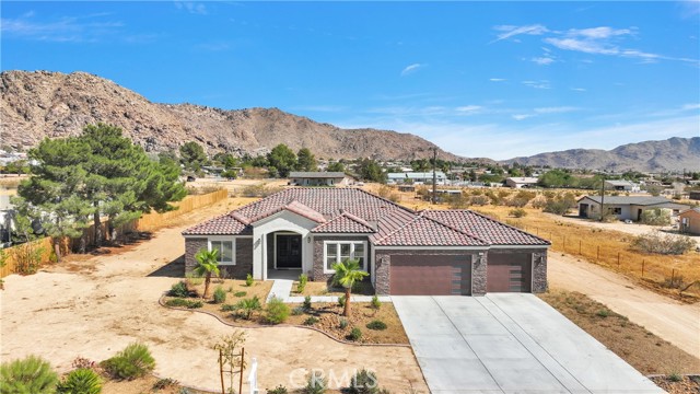 17073 Mesquite Road, Apple Valley, California 92307, 4 Bedrooms Bedrooms, ,3 BathroomsBathrooms,Residential,For Sale,17073 Mesquite Road,CRHD24211034