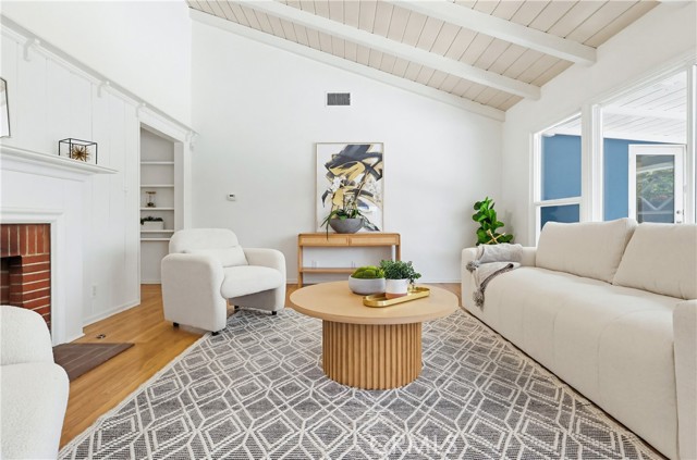 Detail Gallery Image 11 of 44 For 13036 Magnolia, Sherman Oaks,  CA 91423 - 3 Beds | 2 Baths