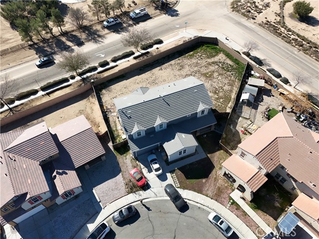 Detail Gallery Image 2 of 3 For 12909 Pearblossom St, Hesperia,  CA 92344 - 5 Beds | 2/1 Baths