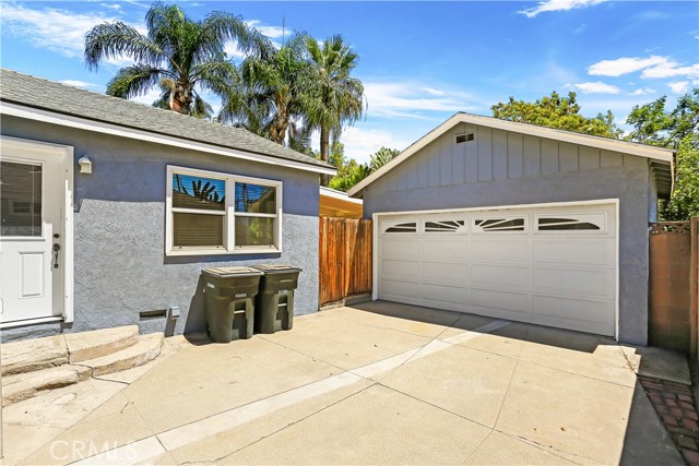 Front Image Thumbnail for CROC26092289