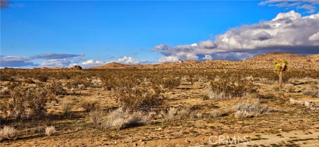 Image 5 of 6 For 801 Adobe Mountain Rd. (near)