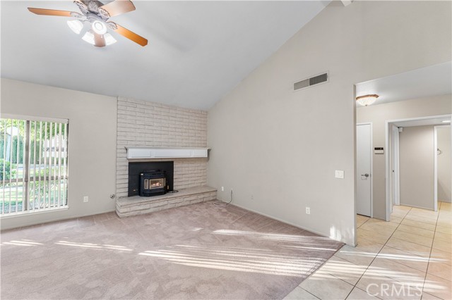 Detail Gallery Image 13 of 55 For 44125 Planet Cir, Lancaster,  CA 93536 - 2 Beds | 2 Baths