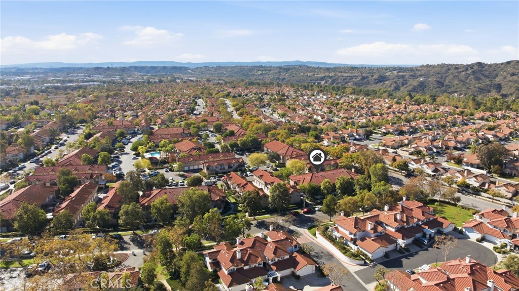 MLS #OC25256056 image #28