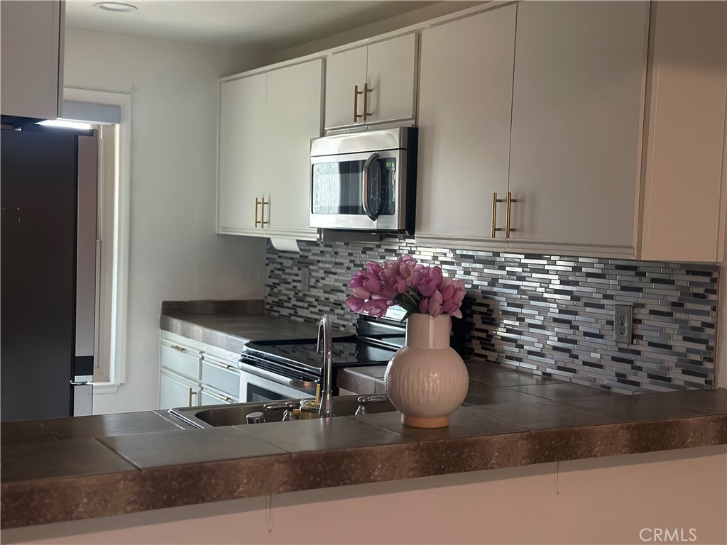 483b87a7 03f1 4c92 8c14 506a1e884f38