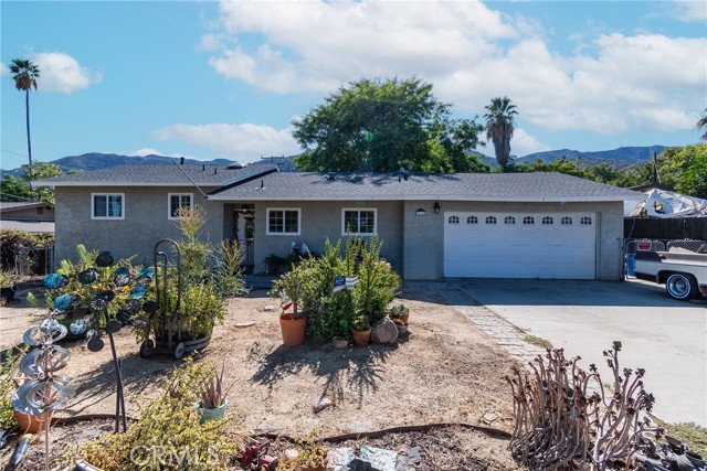 Detail Gallery Image 3 of 33 For 15125 Grand Ave, Lake Elsinore,  CA 92530 - 3 Beds | 2 Baths