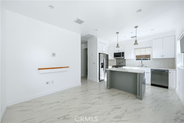 Detail Gallery Image 18 of 57 For 10538 La Reina, Downey,  CA 90241 - – Beds | – Baths