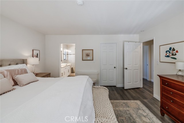 Detail Gallery Image 28 of 36 For 240 S Broadway #2,  Redondo Beach,  CA 90277 - 3 Beds | 2/1 Baths