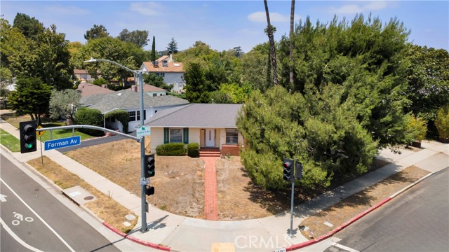 2 Bed Home for Sale in Toluca Lake, California