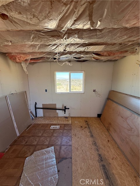 60588 Herdmans Road, Landers CA: https://media.crmls.org/medias/483db0e5-8db1-47b8-9d29-dcfc8411d1fd.jpg