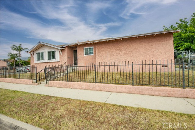 13122 Del Sur Street photo 3