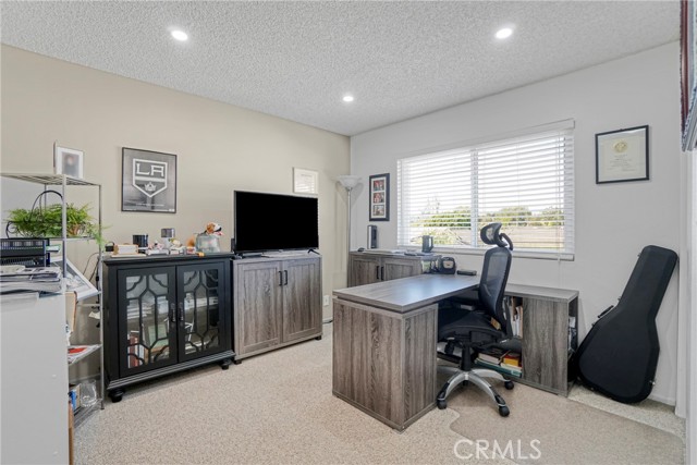 Detail Gallery Image 19 of 29 For 4387 Leatherwood Ct, Camarillo,  CA 93012 - 4 Beds | 2/1 Baths