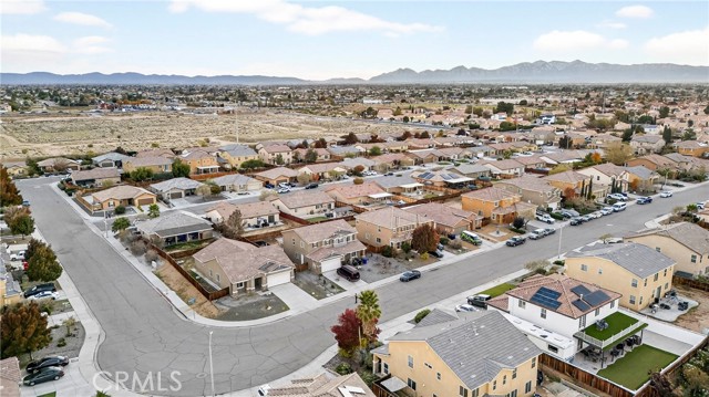 Detail Gallery Image 5 of 38 For 16649 Denham, Victorville,  CA 92395 - 3 Beds | 2 Baths