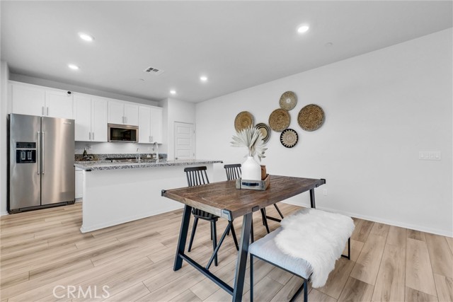 Detail Gallery Image 15 of 45 For 683 E Joseph Privado, Ontario,  CA 91761 - 3 Beds | 2/1 Baths