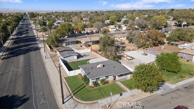 Detail Gallery Image 7 of 26 For 1451 W Ave. I, Lancaster,  CA 93534 - 3 Beds | 1 Baths