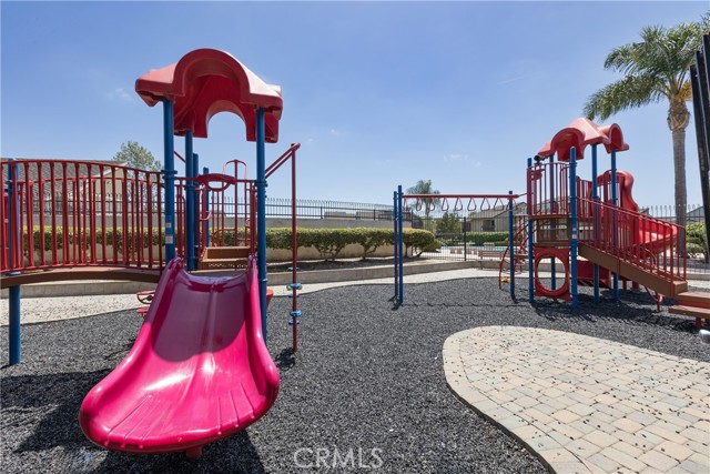 Detail Gallery Image 23 of 26 For 1485 W Cerritos Ave #8,  Anaheim,  CA 92802 - 3 Beds | 2/1 Baths