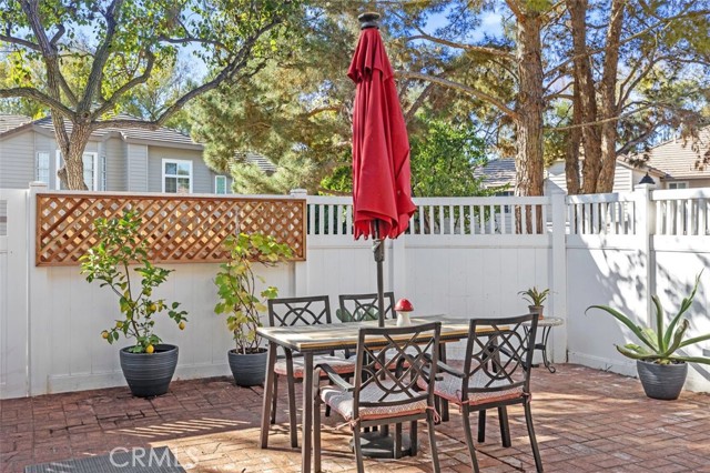 Detail Gallery Image 31 of 44 For 24382 Larchmont Ct #66,  Laguna Hills,  CA 92653 - 2 Beds | 2/1 Baths