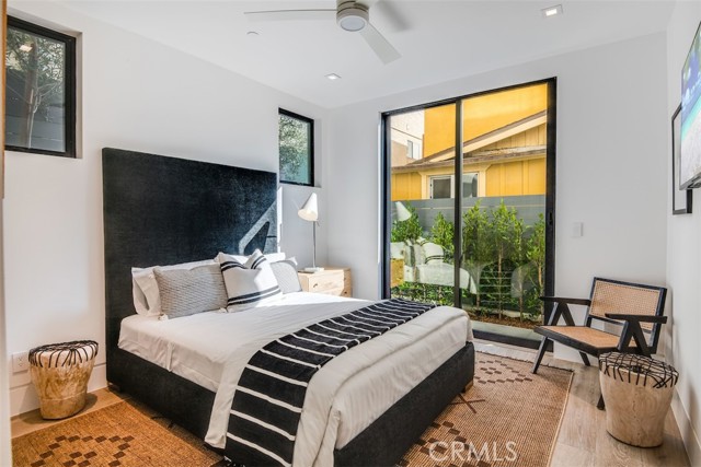 200 40th Street, Manhattan Beach, California 90266, 4 Bedrooms Bedrooms, ,4 BathroomsBathrooms,Residential,Sold,40th,SB22010624