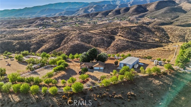 Detail Gallery Image 1 of 53 For 11709 Mint Canyon Rd, Agua Dulce,  CA 91390 - 3 Beds | 3 Baths