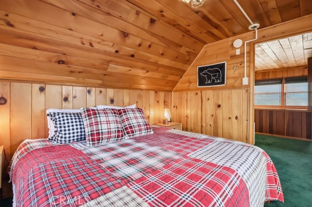 Detail Gallery Image 12 of 16 For 1053 Bruin, Fawnskin,  CA 92333 - 2 Beds | 1 Baths